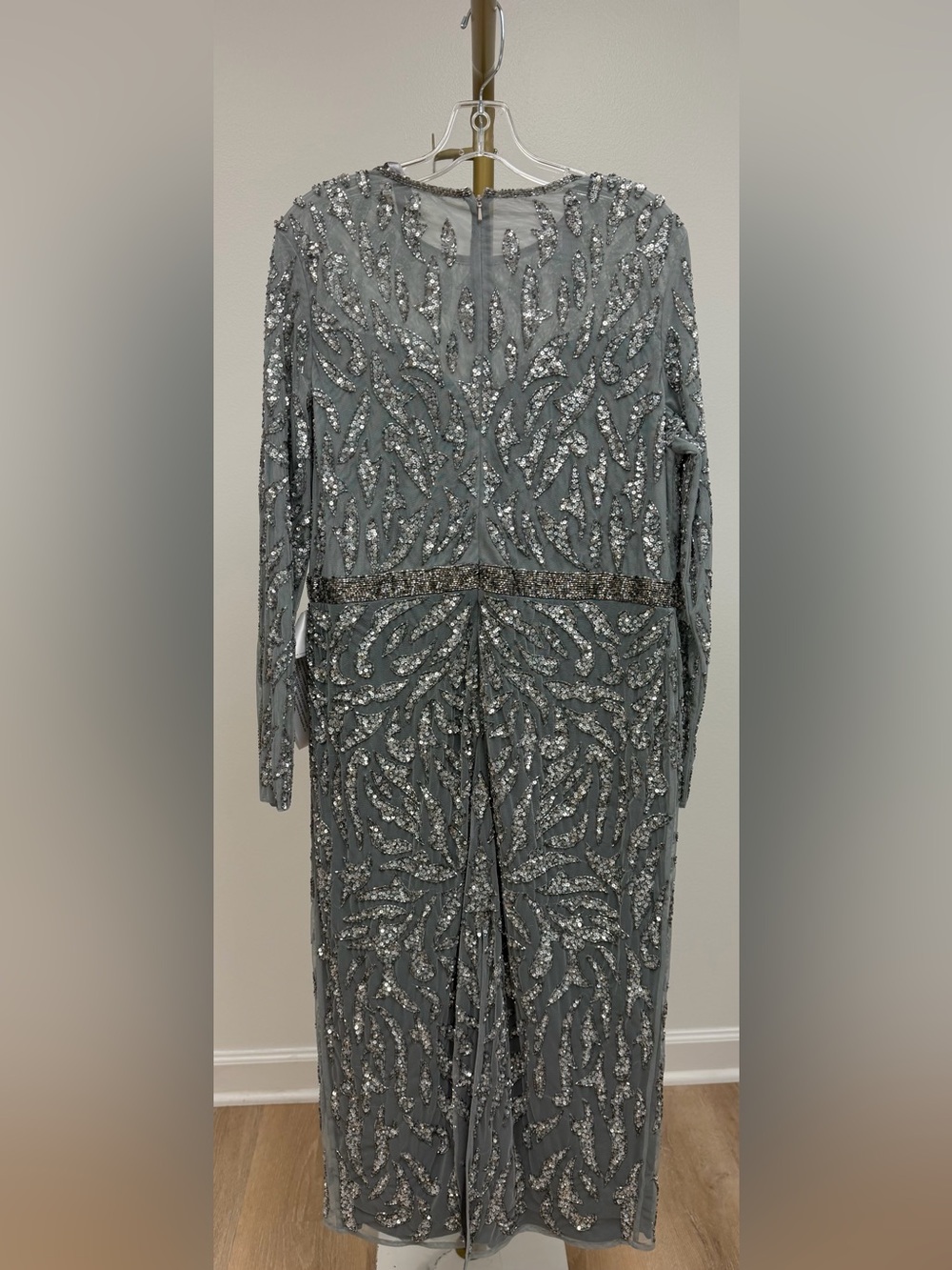 Mac Duggal Silver Sequined Midi Sheath Dress Size 14 - Picture 4 of 6